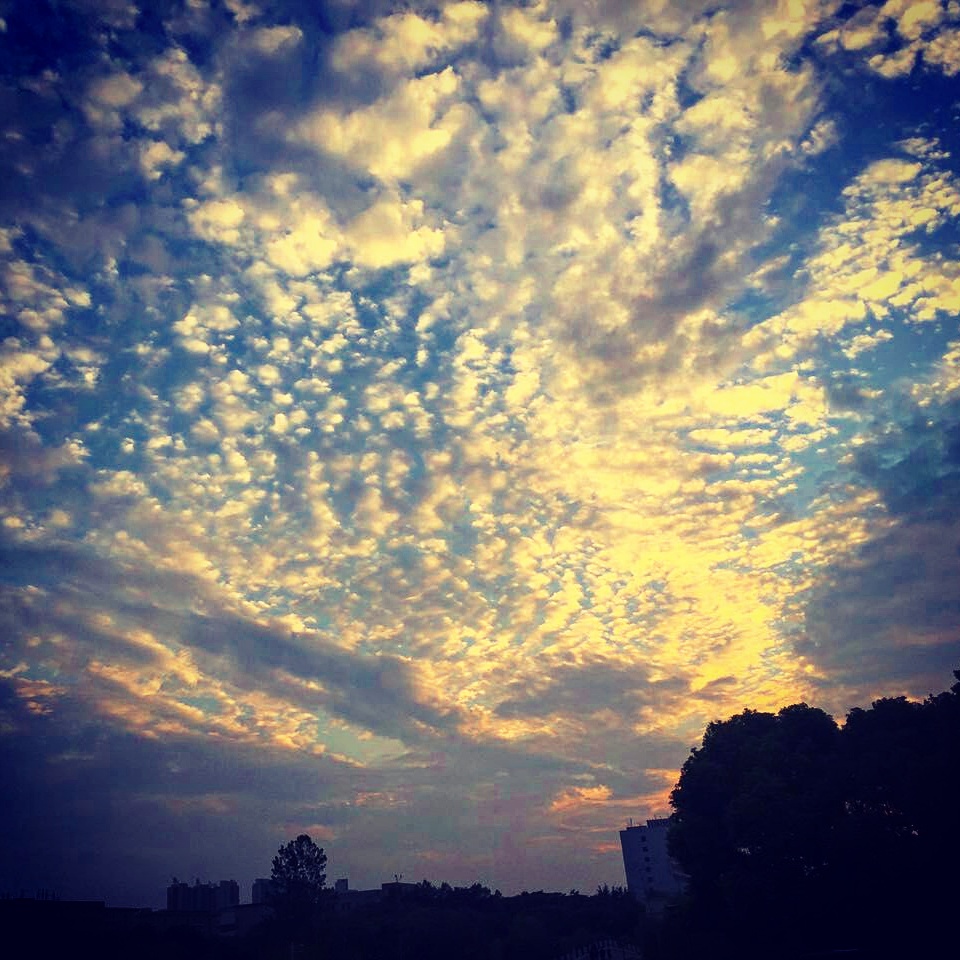 cloud00025.jpg